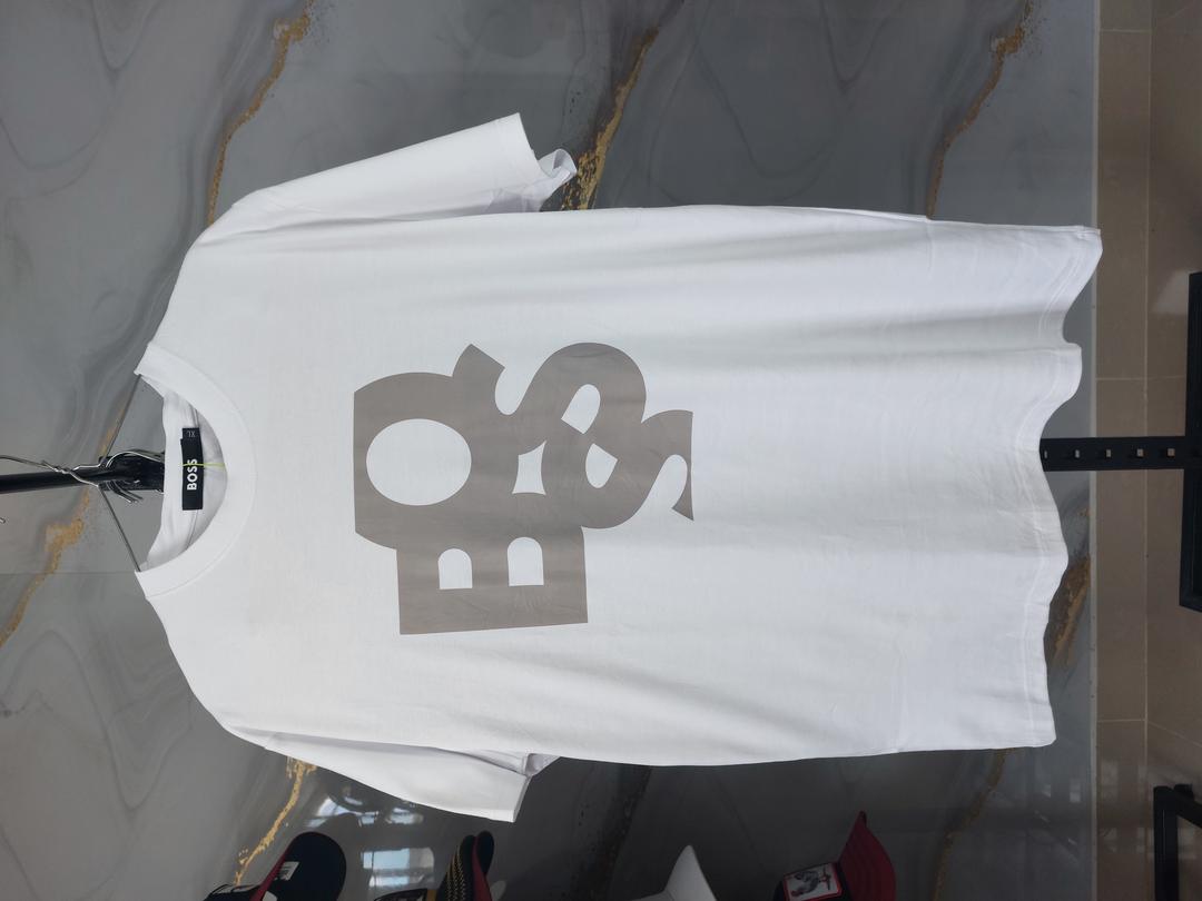 camiseta-boss-XL-blanca-20241215_100809.jpg