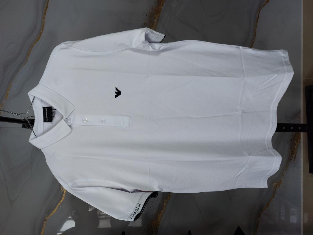 polo-emporio-armani-XXL-blanca-20241214_152751.jpg